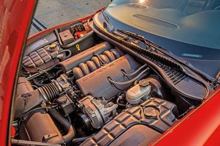 Chevrolet Corvette C5, Motor