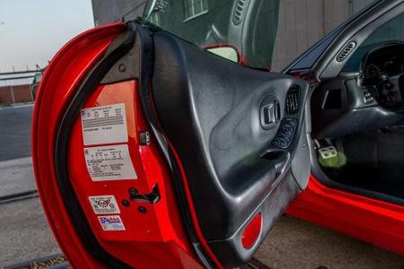 Chevrolet Corvette C5, Seitentür