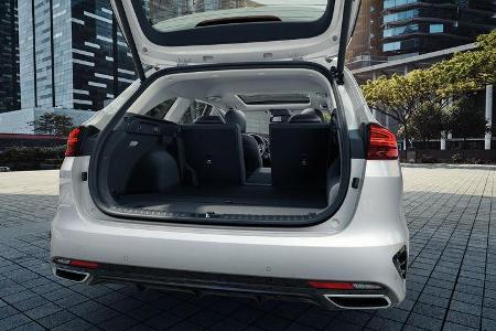 Der elektrifizierte Sportswagon fasst 437 Liter bis 1.506 Liter. Der XCeed besitzt ein Fassungsvermögen von 291 bis 1.243 Li...