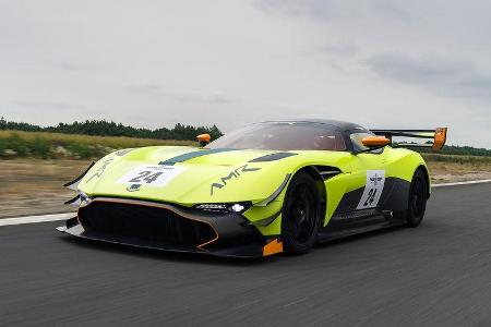 Aston Martin Vulcan AMR Pro