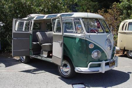 1967-VW-Transporter-Type-241