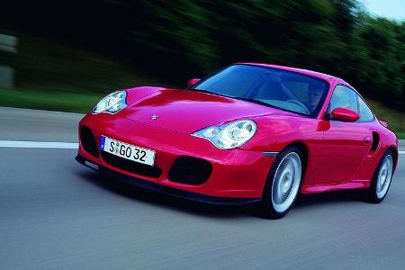 2000: Porsche 911 Turbo - Ab 1997 läuft der 996 vom Band. Mit diesem Modell beginnt die reine wassergekühlte Motoren-Ära.