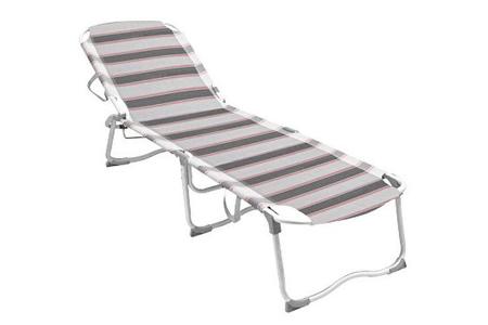 Ein weiterer Teil der Serie Jubilee ist eine zwei Meter lange und 65 Zentimeter breite Liege (Preis: 100 Euro) mit verstellb...