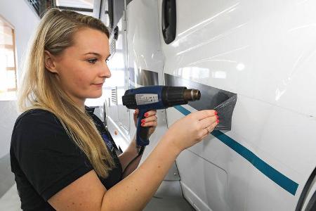 Außendekorfolie erneuern