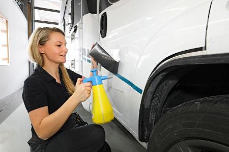 Außendekorfolie erneuern