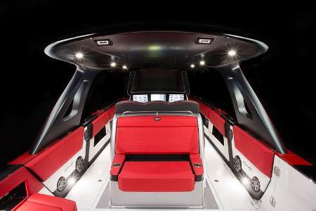 Mercedes-AMG Cigarette Racing „41‘ AMG Carbon Edition“