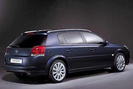 Die Heckpartie des neuen Signum ...