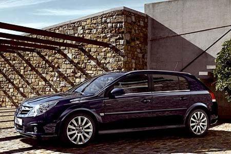 Das IDS-Plus-Fahrwerk kostet 690 Euro Aufpreis und ist in der Basis-Linie nicht erhältlich.