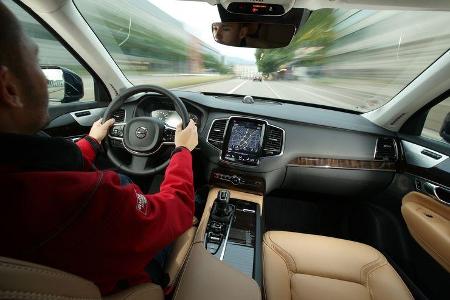 Volvo XC90 D5, Cockpit