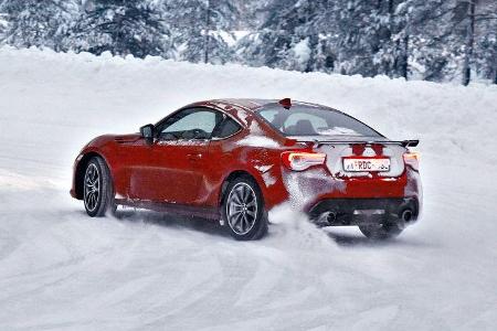 Toyota GT86 am Polarkreis, Finnland. Leseraktion