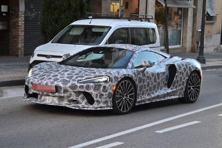 Erlkönig McLaren Grand Tourer