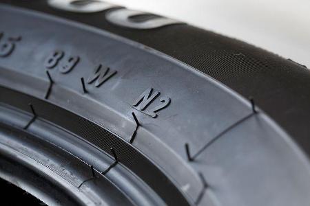 Reifentest Porsche in Motor Klassik 10/2014