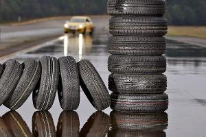 Anhand der DOT-Nummer lässt sich das Reifenalter ablesen.