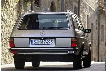 Durch die große Heckklappe lässt sich der 123er gut beladen.