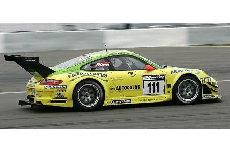 Timo Bernhard, Arno Klasen, Marcel Tiemann schieden mit Bremsproblemen schon in der vierten Runde aus.