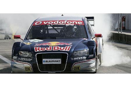 Mattias Ekström ließ es nach der Zieldurchfahrt richtig rauchen ...