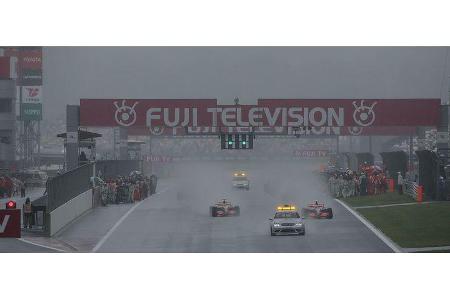 Mit gebremsten Schaum stachen die Kapitäne in See ...