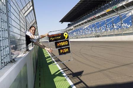 Porsche 911 GT3 R Hybrid