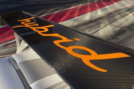 Porsche 911 GT3 R Hybrid Schriftzug