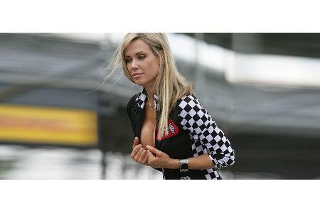 ... und knackige Renn-Anzüge.