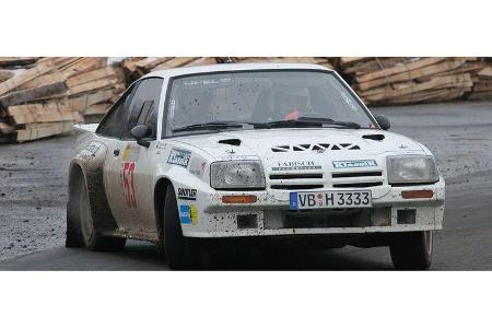 Hier der Manta 400 - besetzt mit Reinhard Hainbach und Klaus Fabisch.