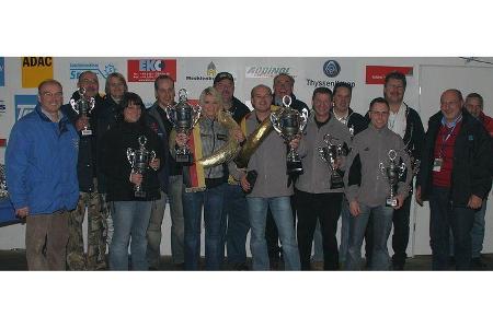 Am Ende gewinnt Sandro Wallenwein von Wallenwein-Motorsport im Subaru Impreza STi den Pokal.