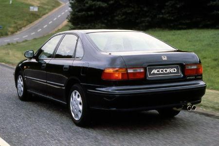 Honda Accord, 5. Generation