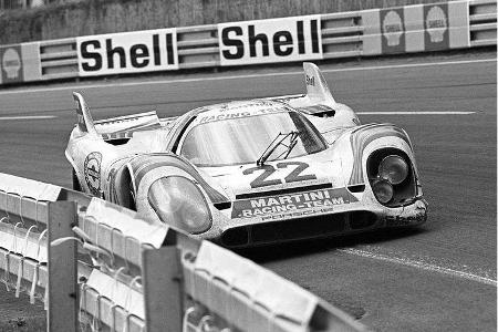 Der erste herausragende Erfolg für den Wermut-Hersteller: Marko van Lennp siegen 1971 in Le Mans im Kurzheck-917. Der Distan...