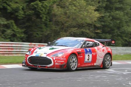 24h Rennen Nürburgring Sonntag Aston Martin