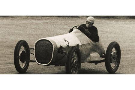 Hansgeorg WeiÃ im Eigenbau-GefÃ¤hrt.