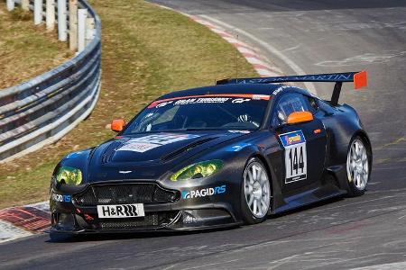 VLN2015-Nürburgring-Aston Martin V12 Vantage-Startnummer #144-SP8