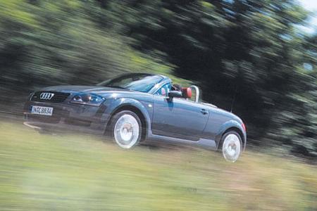 Rund 8.100 Euro muss man für einen Audi TT Roadster in gutem Zustand rechnen, mäßige Autos gibt es schon für 2.900 Euro.