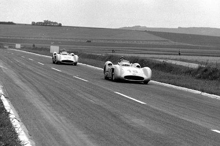 Juan Manuel Fangio - Karl Kling - Mercedes W 196 R - GP Frankreich 1954 - Reims