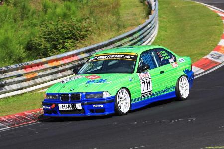 VLN - Nürburgring Nordschleife - Startnummer #711 - BMW 325i E90 - V4