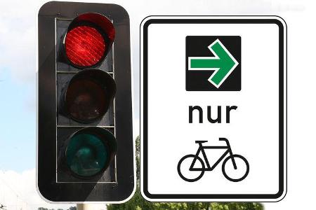 Verkehrszeichen Grüner Pfeil nur Radfahrer