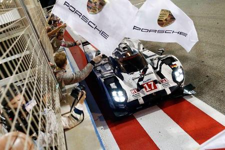 WEC Bahrain 2015 - Porsche - Webber - Hartley - Bernhard