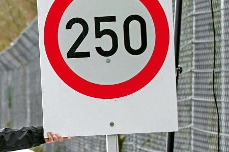 Porsche 911 GT3 RS, Tempolimit