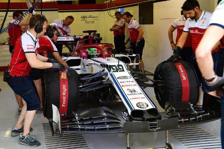 Antonio Giovinazzi - Alfa Romeo - F1-Test - Bahrain - 2. April 2019