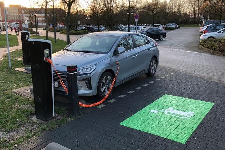 Hyundai Future Leser Test Drive 2019 Ioniq Plug-in-Hybrid