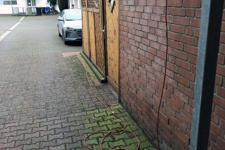 Hyundai Future Leser Test Drive Ioniq Plug-in-Hybrid