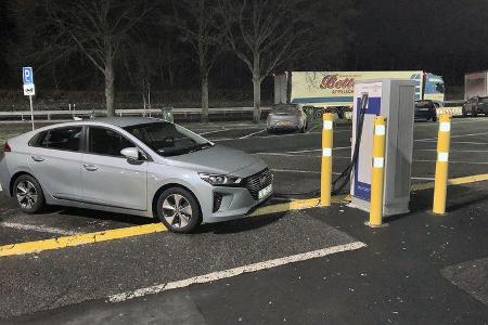 Hyundai Future Leser Test Drive 2019 Ioniq Plug-in-Hybrid