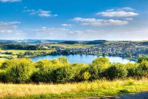 Schalkenmehrener Maar bei Daun