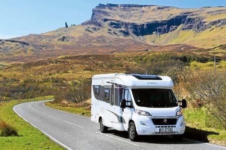 Straße durch die schottischen Highlands