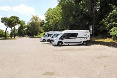 Stellplatz Parcheggio Palasport
