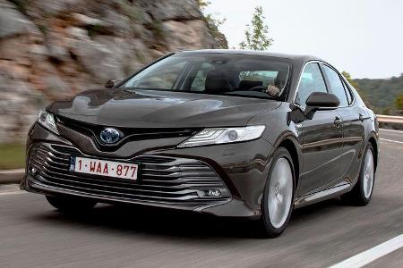 Toyota Camry Hybrid (2019)