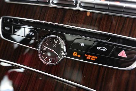 Mercedes C-Klasse, Mittelkonsole