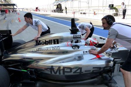 Kevin Magnussen - McLaren - Formel 1 - Test - Bahrain - 1. März 2014