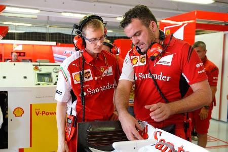 Ferrari - Boxen-Reportage - Formel 1 - GP Ungarn - 2014