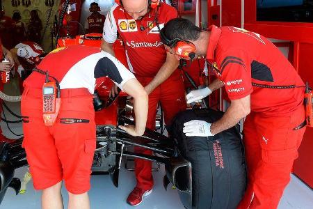 Ferrari - Boxen-Reportage - Formel 1 - GP Ungarn - 2014