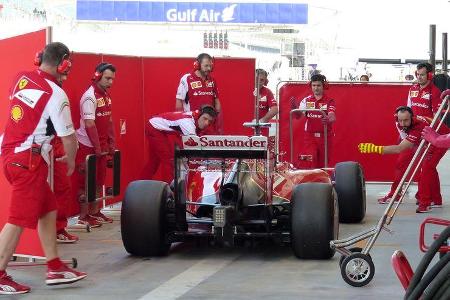 Kimi Räikkönen - Ferrari - Formel 1 - Test - Bahrain - 21. Februar 2014